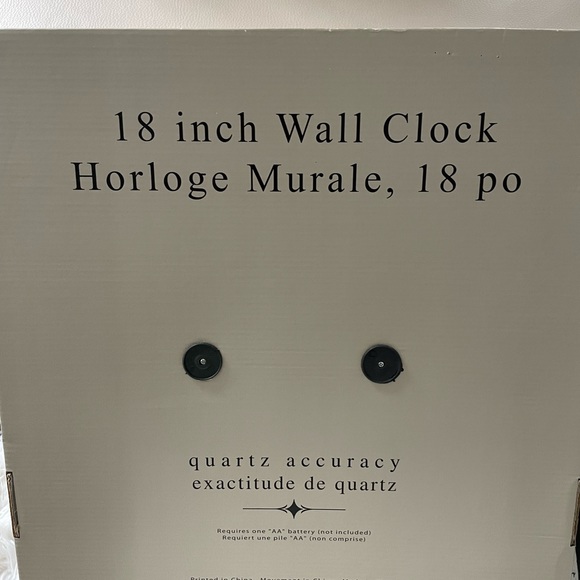 Wall Clocks for Living Room Decor Classic Wall Clock with Roman Clear letters - Picture 4 of 4